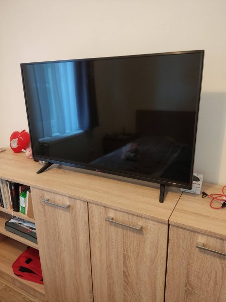 LG 4K UHD smart TV - 108 cm (43") [garancilis!!]